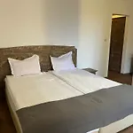 Andesite Boutique Residence Hotel